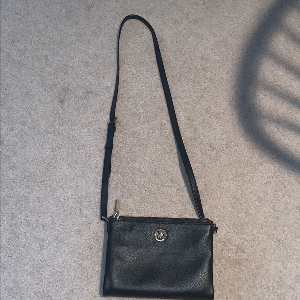 black crossbody bag